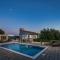Villa Divinus