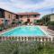 Gîte à la ferme avec piscine - Bernadets-Debat