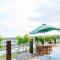 Green Point Retreats