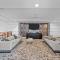 1700 Bassett, Unit 818