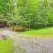 Patio and Fire Pit Charming Cabin in Roaring Gap! - Abshers