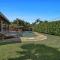 Alfresco Beach Getaway - بومبانو بيتش