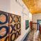 Beautiful Chalet with Fireplace and Large Game Room - 加特林堡