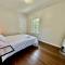 Huge Remodeled House Close to Yale with Backyard - New Haven