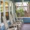 Luxe Retreat Designed For Group Getaways - 洛迪
