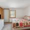 Huge Dog Friendly Log Cabin near Wisconsin Dells and Lake sleeps 25plus - Mauston