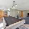 Huge Dog Friendly Log Cabin near Wisconsin Dells and Lake sleeps 25plus - Mauston