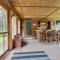 Huge Dog Friendly Log Cabin near Wisconsin Dells and Lake sleeps 25plus - Mauston