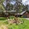 Huge Dog Friendly Log Cabin near Wisconsin Dells and Lake sleeps 25plus - Mauston