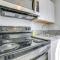 Renovated Hawthorne Apartment By Museums and Dining!