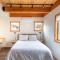 Stylish Deception Pass Retreat with Bay Views - Оук-Харбор