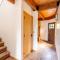 Stylish Deception Pass Retreat with Bay Views