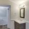 Cozy Boho-Chic Loft about 2 Mi to Downtown Cincinnati - سينسيناتي