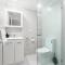 Charming City Escape Stylish CBD Suite with WiFi - أديلايد