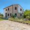 4 Bedroom Cozy Home In Cabrunici