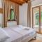 4 Bedroom Cozy Home In Cabrunici