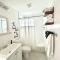 Suite Azul - fully-stocked, 1BR Apt with Private Patio and Free Parking - Miami