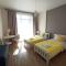 Sea View Apartment with Double Bed and swimming Pool - Batumi