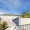 Glorious 2-Bed with Waterside Balcony Views