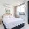 Bay View 2-Bedroom Apartment with BBQ
