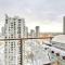 Modern 2BR Condo - King Bed - Downtown City Views