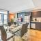 Modern 2BR Condo - King Bed - Downtown City Views