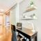 Modern 2BR Condo - King Bed - Downtown City Views
