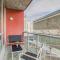 Upscale 2BR Condo - King Bed - Stunning Views