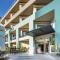 Steris Elegant Beach Hotel & Apartments