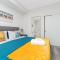 Luxury 1BR King Bed Unit - Private Balcony