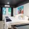Two-House Private 10BR Compound - DT 6 Min Drive - Austin