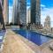 Bright & Elegant Home on the 44th at Cayan Tower - Dubaj