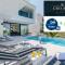 Luxury "Villa Pax" with heated infinity-pool, 8 sleeps - Sutivan