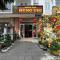 Hùng Thi Hotel