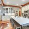 Boone Home with Fire Pit - Near App Ski and Sugar Mtn! - 布恩