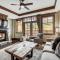 One Ski Hill Place S8421