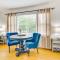 Dogwood Cottage with Fireplace 1 Mi to University - Хай-Пойнт