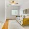 Dogwood Cottage with Fireplace 1 Mi to University - Хай-Пойнт