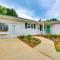 Dogwood Cottage with Fireplace 1 Mi to University - Хай-Пойнт