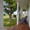 Newly updated spacious steps to water - إيستهام