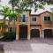 Serene Miami Pool Home - Tamiami