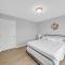 Stonecrest 623, 2bd Apt I Free Parking I Pool - Нью Албані