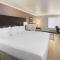Ramada by Wyndham Moses Lake - موسيس ليك