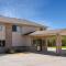 Super 8 by Wyndham Humboldt