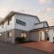 Travelodge by Wyndham Redwood Falls
