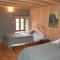 Gîte de charme avec spa, sauna et jardin pour 12 personnes - FR-1-496-54 - Saint-Just-la-Pendue
