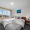 Luxury Sandy Bay Living River Views Free Parking