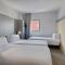 B&B HOTEL Girona 2
