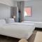 B&B HOTEL Girona 2