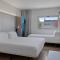 B&B HOTEL Girona 2